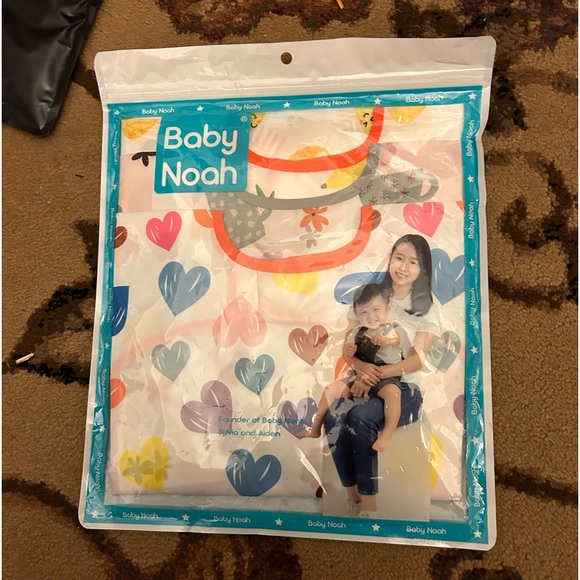 3 Pcs Long Sleeved Waterproof Baby👶🏽/Toddler🧒🏻Bibs w Crumb Catcher - Picture 2 of 9